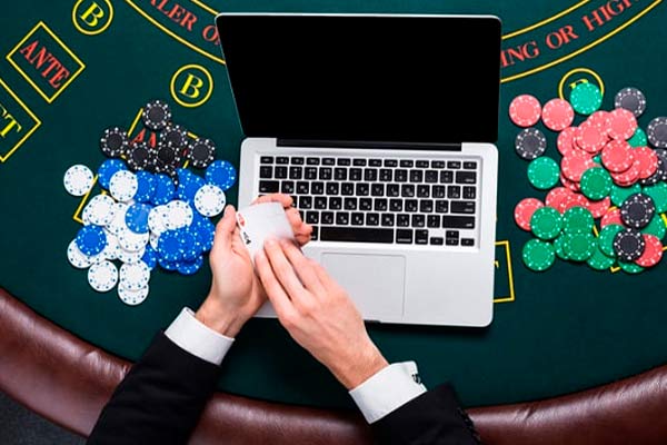 Скачать на ПК клиент